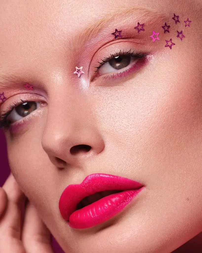 25 Hot Pink Lipstick Ideas: Bold Shades and Makeup Looks for Every Occasion