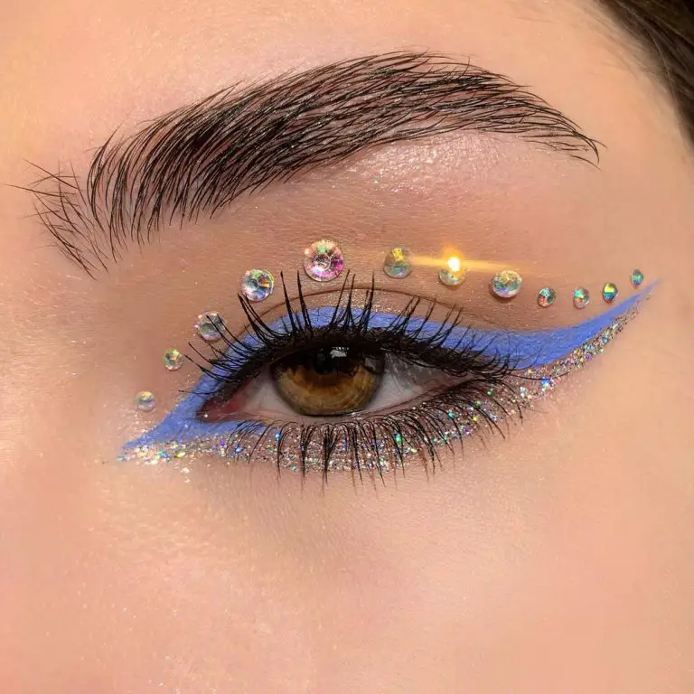 27 Euphoria Makeup Looks Inspired By Maddie Jules Rue And Cassie 27-euphoria-makeup-looks-inspired-by-maddie-jules-rue-and-cassie